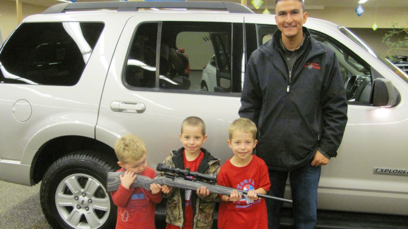 Illustration for article titled If You Buy A Truck From This Idaho Dealership You Also Get A Free Gun